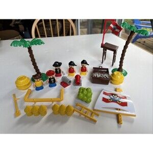 Vintage Playskool Lil Playmates Little People Pirates & Accessories 1994